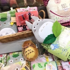 Aintemilio(アンテミリオ)シャオ店にある服飾雑貨屋さんです。まだ新しいお店なので未経験の方でも一緒に覚えて行けます^_^の画像