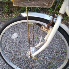 自転車(26インチ、後部カゴ付き)(中古　使用感あり)の画像