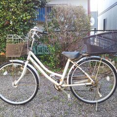 自転車(26インチ、後部カゴ付き)(中古　使用感あり)