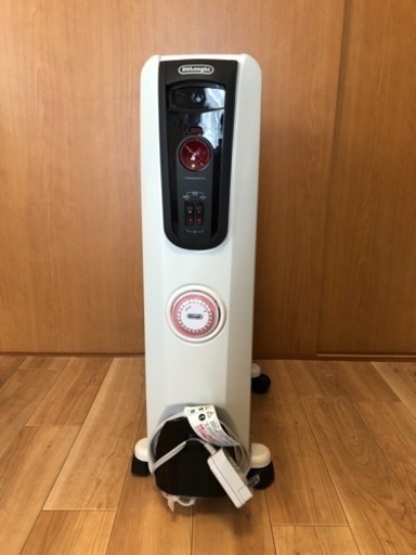 【値下げ】デロンギオイルヒーター1500W H771015EFSN-BK