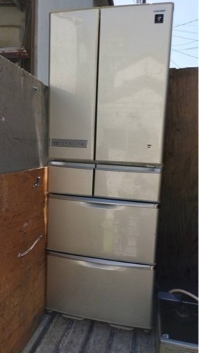 シャープ　6枚扉　2009年製　美品