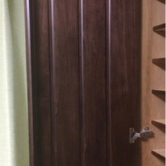 茶家具洋タンス中古傷あり。無料での画像
