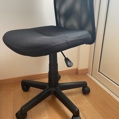 デスクチェア　オフィスチェアの画像
