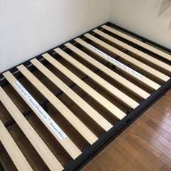 ベッドフレームあげます。の画像