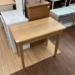 無印良品の引き出し付きデスク！
