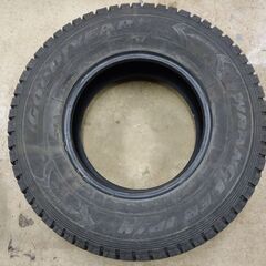 265/70R16冬用タイヤ
