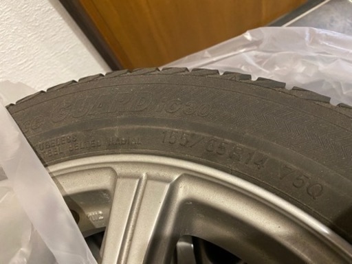 スタッドレス タイヤ 美品