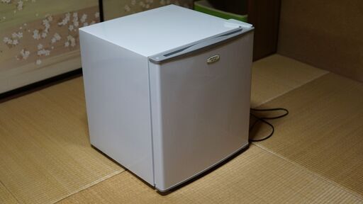１ドア冷蔵庫　（アビテラックスAR-515E）