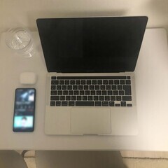 昇降式PCデスク/ホワイト ニトリの画像