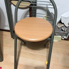 カウンターテーブルの画像