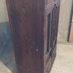 アンティーク本棚の画像