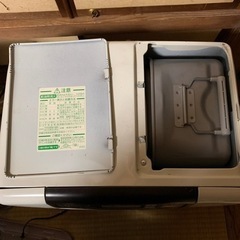 灯油タンク　ダイニチブルーヒーターの画像