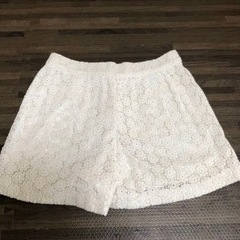 ロンドゥール　ショートパンツ　サイズSくらい ウェスト平置き33.着丈30センチの画像