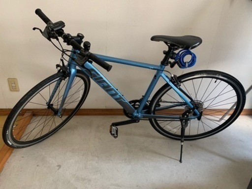 クロスバイク　ロードバイク　GIANT FORMA 2020