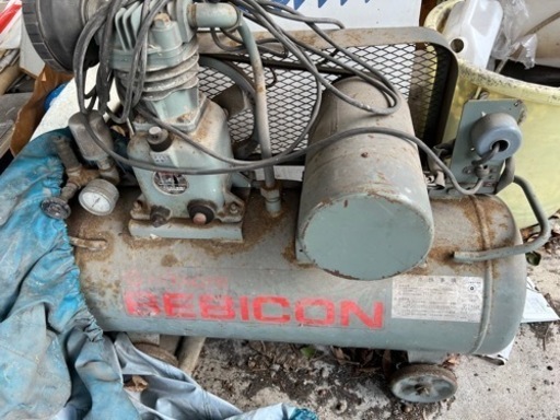 日立　小型コンプレッサー　ベビコン