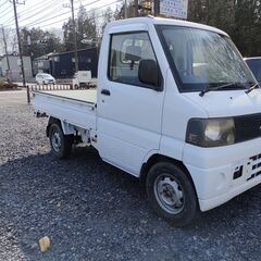 軽トラック　４WD エアコン付き