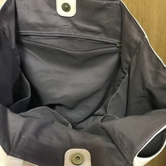 ベージュバッグの画像