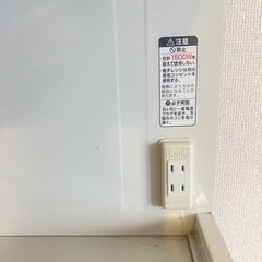 とっても便利❗️便利ライスチェスト付き、キッチン収納庫の画像