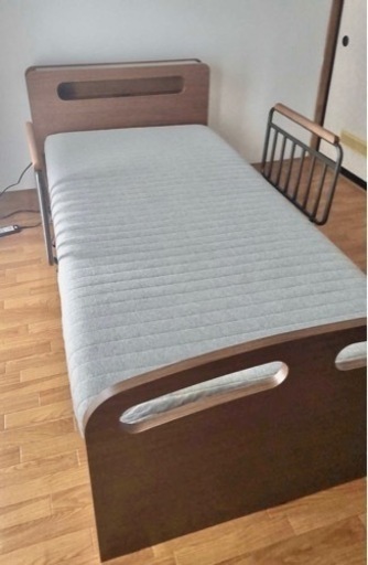 未使用　電動介護ベッド　ニトリ　フレーム＋マットレスセット(ライズ2)