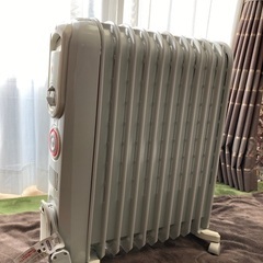 デロンギ　オイルヒーター　（２台あります）