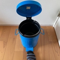 室内用ゴミ箱の画像