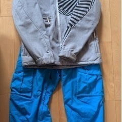 VOLCOM ボルコム　スノーボードウェア