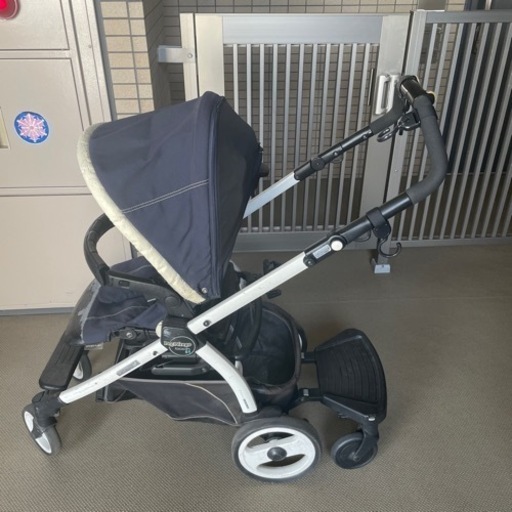 ペグペレーゴ 2人乗せ可能　後付専用ステップ付きベビーカー