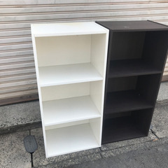 カラーボックス差し上げます。