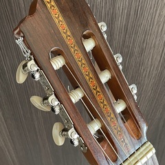 古いクラシックギター差し上げます。の画像