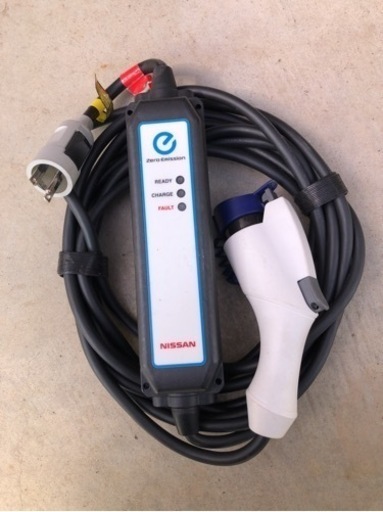 27885　日産純正　充電ケーブル　リーフ取外し