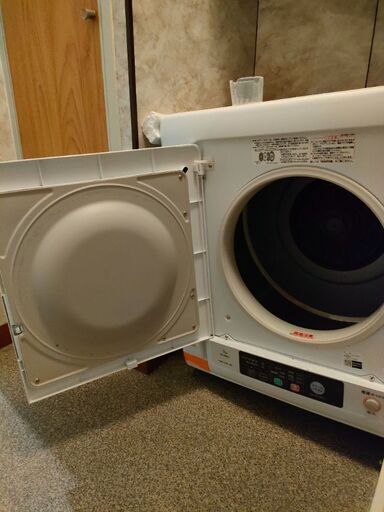 日立/HITACHI 衣類乾燥機　定価54000円→25000円　乾燥容量5.0kg DE-N50WV ホワイト