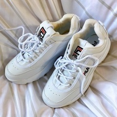 FILA系 スニーカー ホワイト 厚底の画像