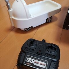 ラジコン　走る便器　トイレ　おもちゃ　おもしろの画像