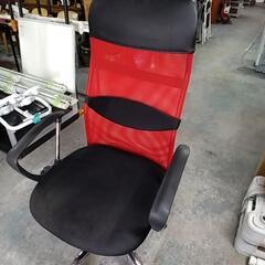 ［オフィスチェア赤］キャスターチェア：リサイクルショップヘルプの画像
