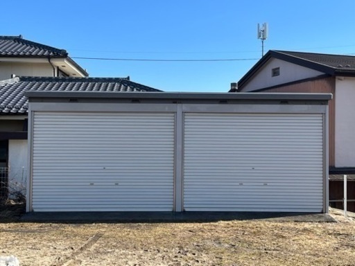 イナバ物置シャッター付　奥行3m幅6m