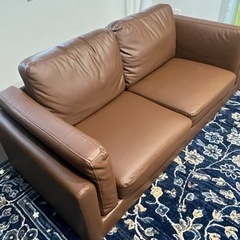 【先月購入　美品　急募】LOWYA ソファー　合皮　キャメル
