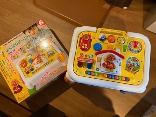 アンパンマン  テーブル