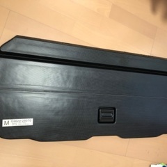 エスティマハイブリッド AHR20W 50エスティマ ラゲッジボードの画像