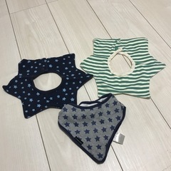 スタイ　よだれかけ　星形