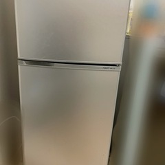 冷蔵庫　AQUA AQR111D 109リットル