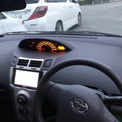 ☆売約済☆黒のヴィッツ 車検付　すぐ乗れます！フル装備　ナビ付　HIDライト　の画像
