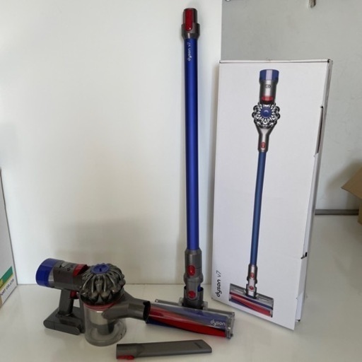【dyson】ダイソン　掃除機　v7
