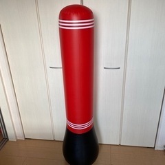 パンチングマシーン　ストレス解消に◎