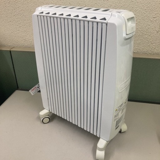 DeLonghi オイルラジエターヒーター リモコン付きTDD0915W