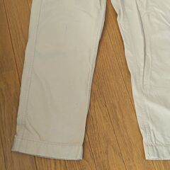 ○UNIQLOメンズカジュアルパンツLの画像
