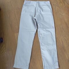 ○UNIQLOメンズカジュアルパンツLの画像