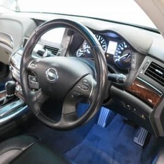 イケメンセダン！日産のフラグシップに乗りませんか？？