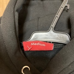 Supreme パーカー黒　新品未使用　Mサイズの画像