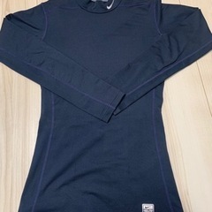 NIKE プロコンバット長袖シャツ