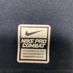 NIKE プロコンバット長袖シャツの画像